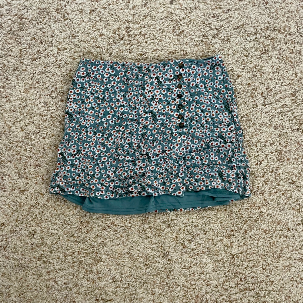 Sky and sparrow floral skirt. Size small